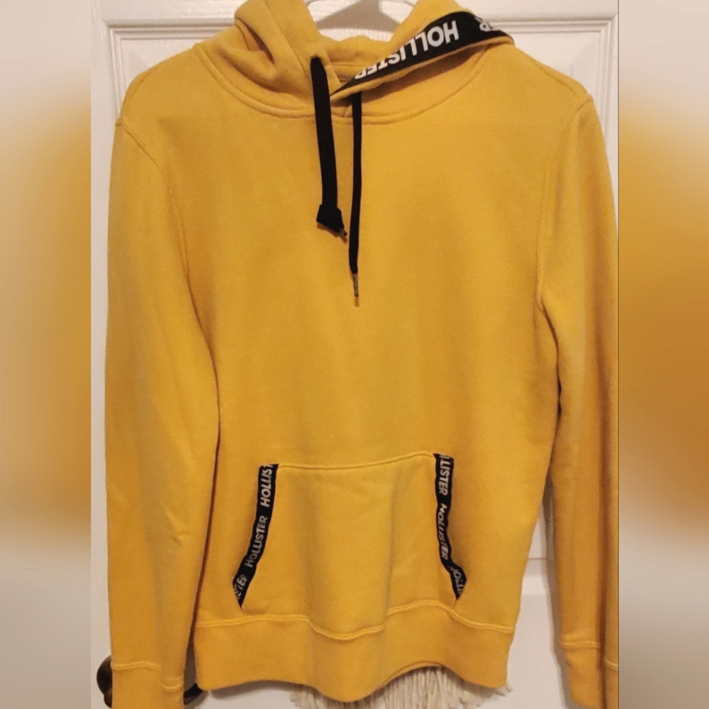 Hollister Sweatshirt
